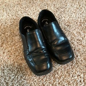 Boys dress shoes size 1